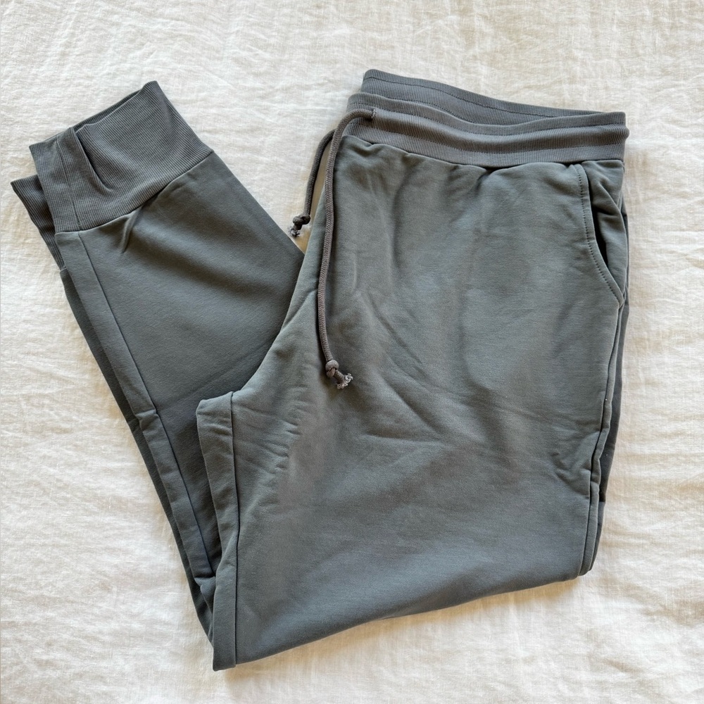 NWT Evy's Tree Size 1X Joggers in Graphite Gray Pants